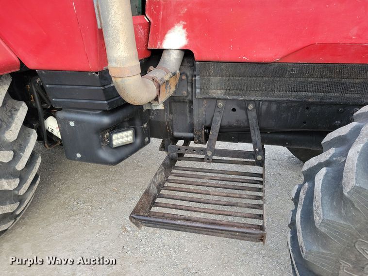 image for item NB9870 1992 Case 7150 Magnum MFWD tractor