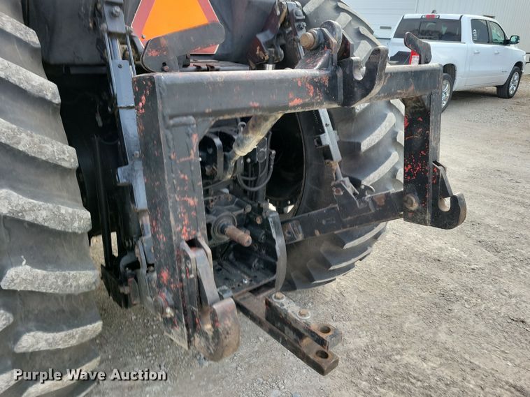 image for item NB9870 1992 Case 7150 Magnum MFWD tractor