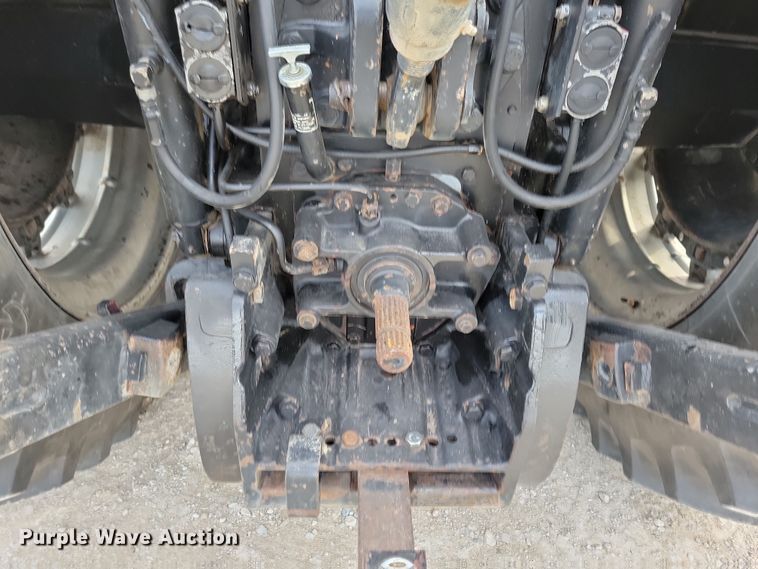 image for item NB9870 1992 Case 7150 Magnum MFWD tractor