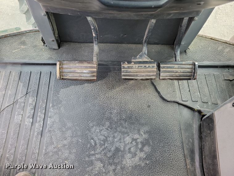 image for item NB9870 1992 Case 7150 Magnum MFWD tractor