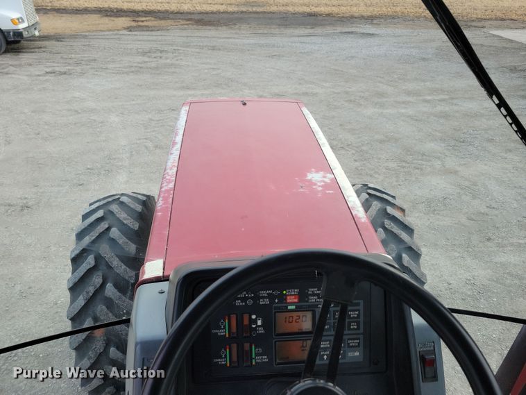 image for item NB9870 1992 Case 7150 Magnum MFWD tractor