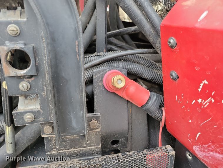 image for item NB9870 1992 Case 7150 Magnum MFWD tractor