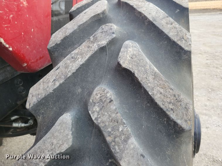 image for item NB9870 1992 Case 7150 Magnum MFWD tractor