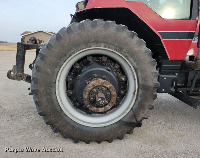 image for item NB9870 1992 Case 7150 Magnum MFWD tractor