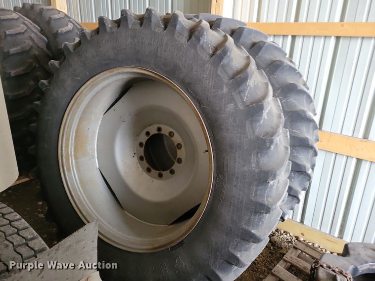 image for item NB9870 1992 Case 7150 Magnum MFWD tractor