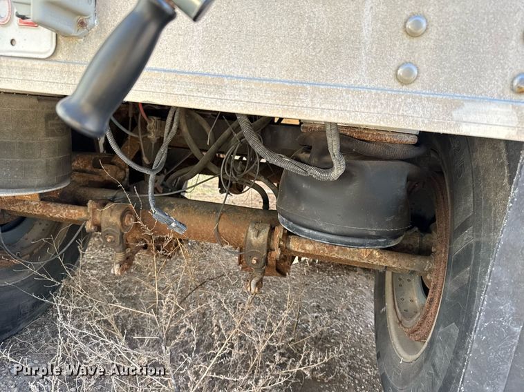 image for item NN9692 2008 Timpte grain trailer