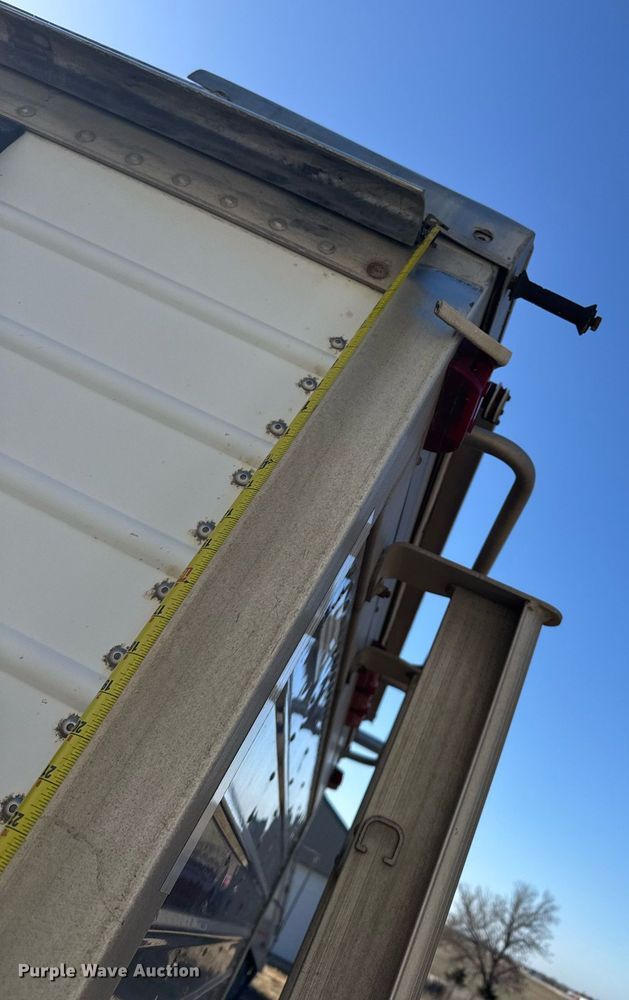 image for item NN9692 2008 Timpte grain trailer