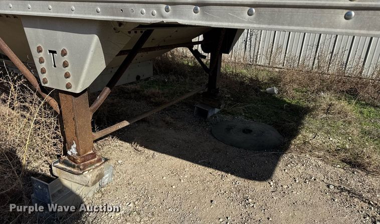 image for item NN9692 2008 Timpte grain trailer