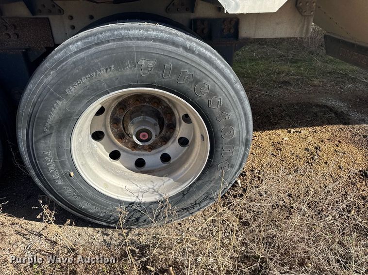 image for item NN9692 2008 Timpte grain trailer