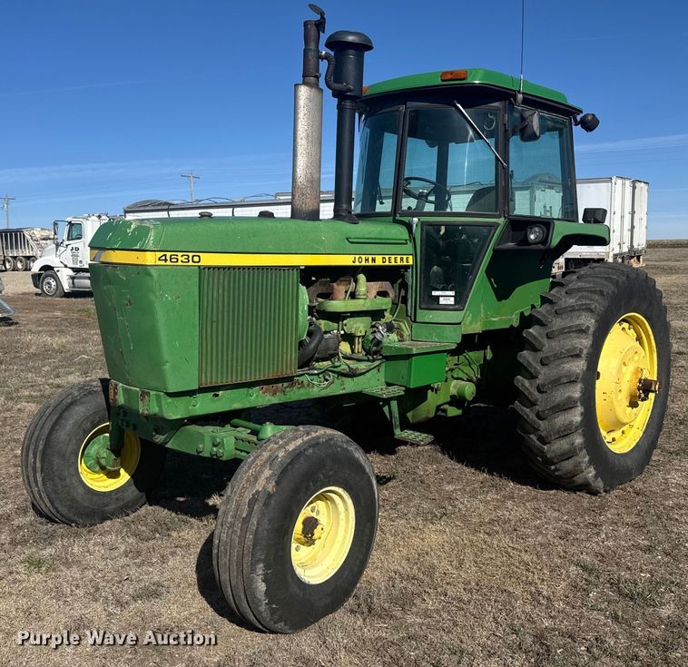 image for item NN9697 1975 John Deere 4630 tractor