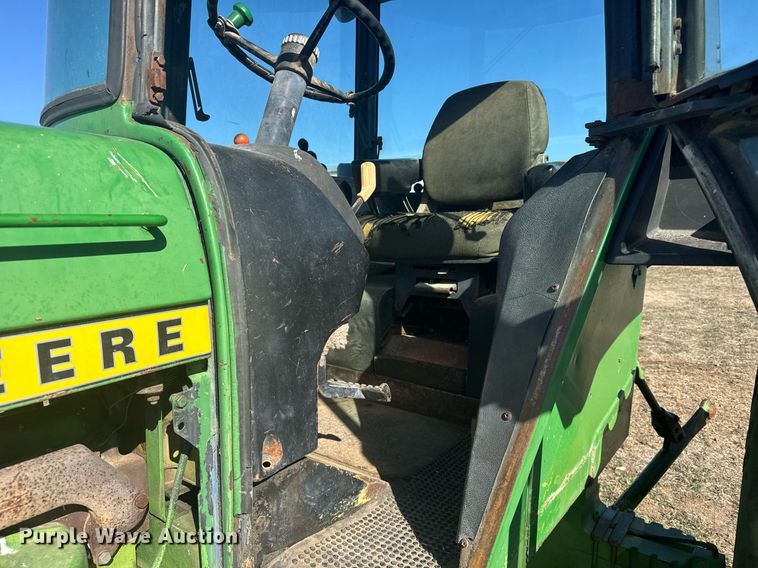 image for item NN9697 1975 John Deere 4630 tractor