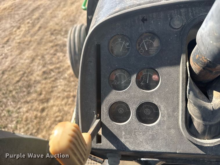 image for item NN9697 1975 John Deere 4630 tractor