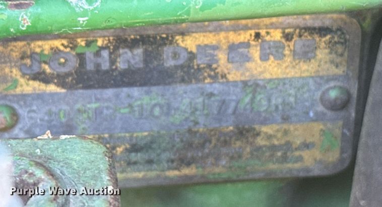 image for item NN9697 1975 John Deere 4630 tractor