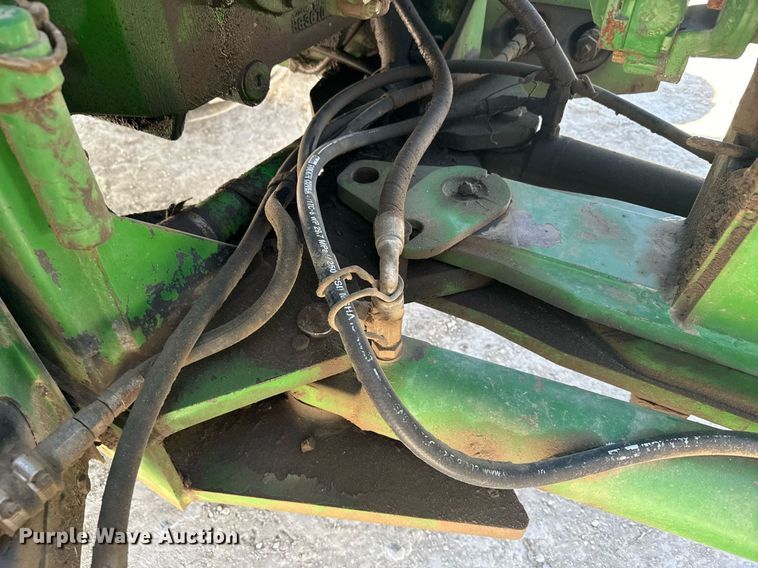 image for item NN9699 1991 John Deere 8760 4WD tractor