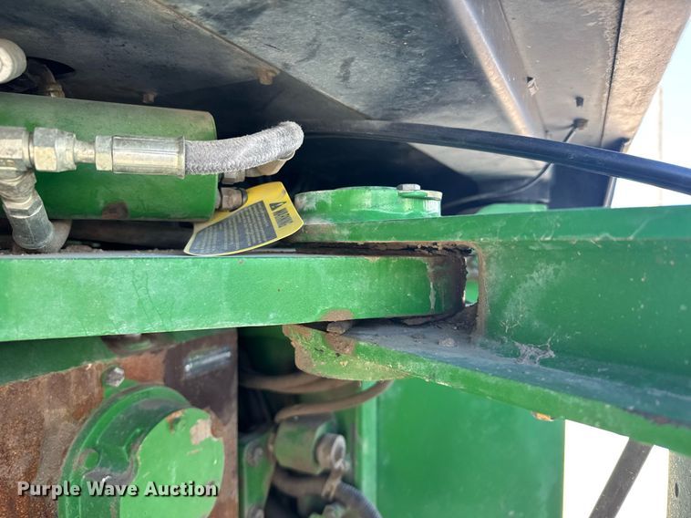 image for item NN9699 1991 John Deere 8760 4WD tractor