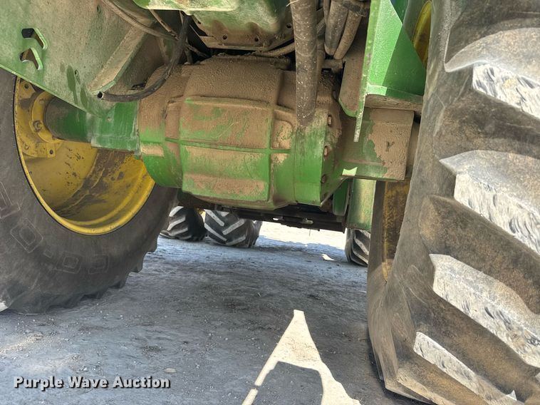 image for item NN9699 1991 John Deere 8760 4WD tractor