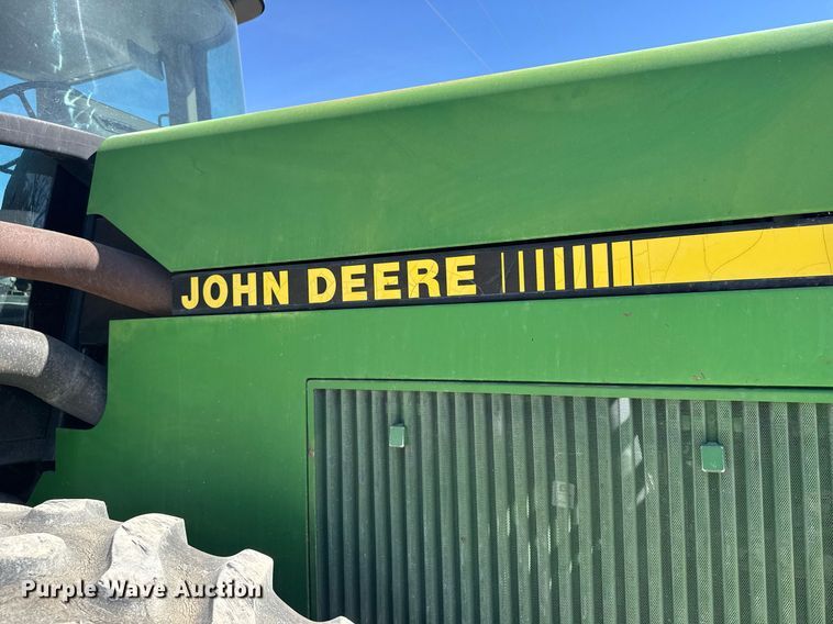 image for item NN9699 1991 John Deere 8760 4WD tractor