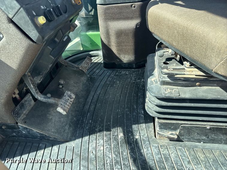 image for item NN9699 1991 John Deere 8760 4WD tractor