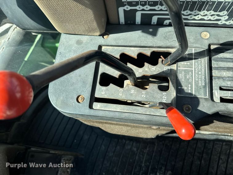 image for item NN9699 1991 John Deere 8760 4WD tractor