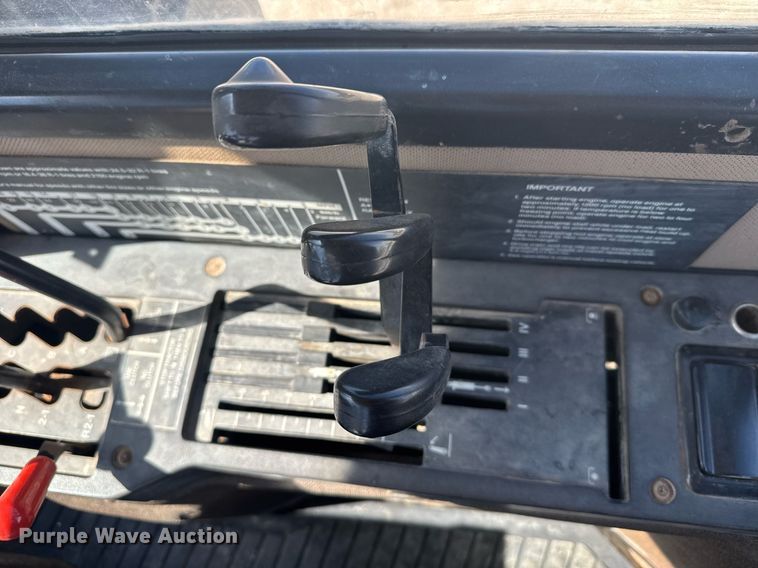 image for item NN9699 1991 John Deere 8760 4WD tractor