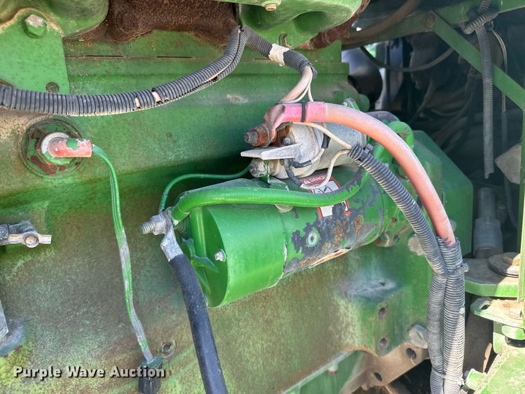 image for item NN9699 1991 John Deere 8760 4WD tractor