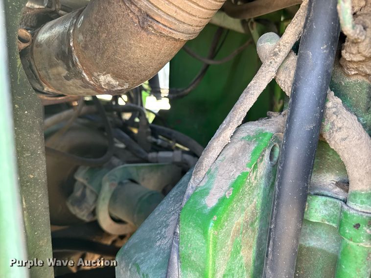 image for item NN9699 1991 John Deere 8760 4WD tractor