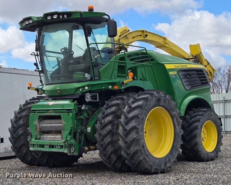 image for item YA0355 2019 John Deere 9800i forage harvester