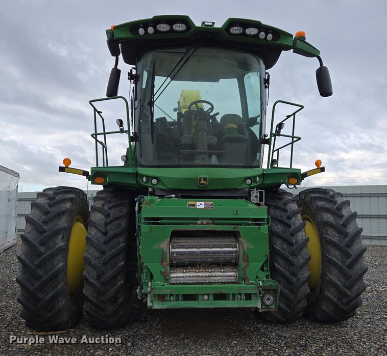 image for item YA0355 2019 John Deere 9800i forage harvester