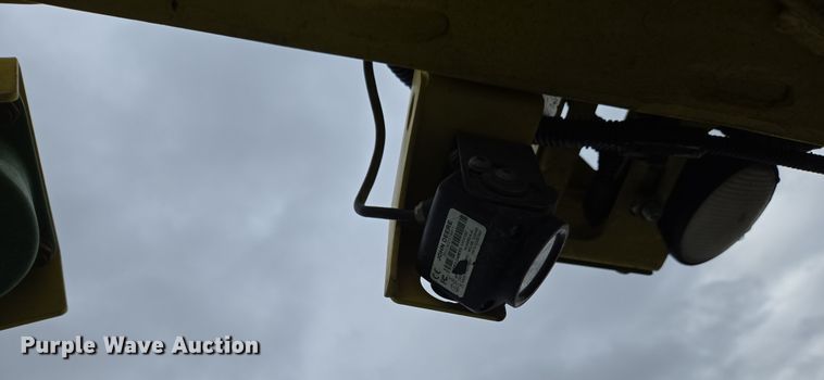 image for item YA0355 2019 John Deere 9800i forage harvester