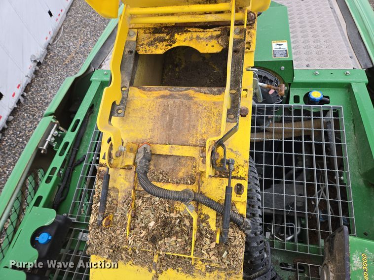 image for item YA0355 2019 John Deere 9800i forage harvester