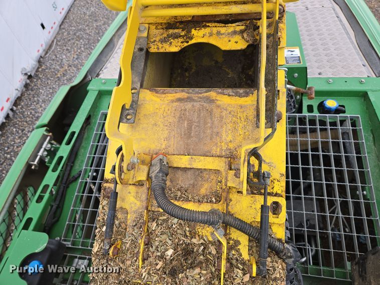 image for item YA0355 2019 John Deere 9800i forage harvester