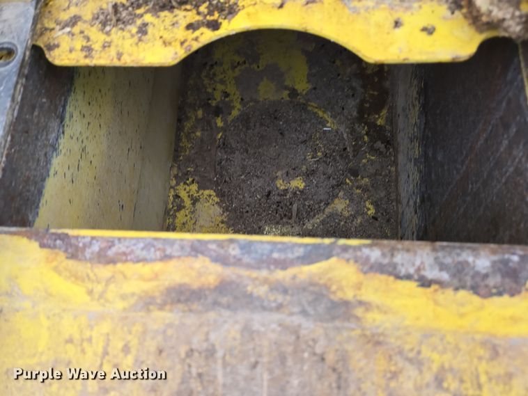 image for item YA0355 2019 John Deere 9800i forage harvester