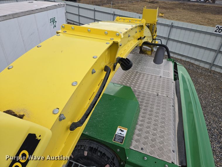 image for item YA0355 2019 John Deere 9800i forage harvester
