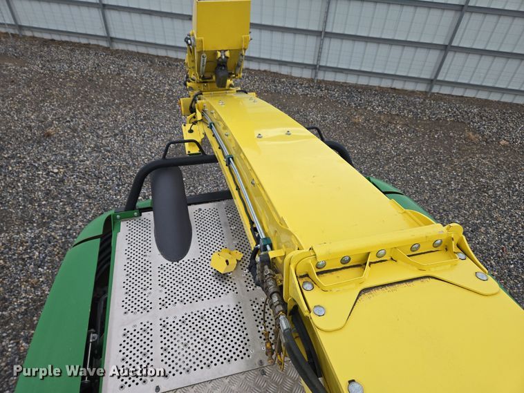 image for item YA0355 2019 John Deere 9800i forage harvester