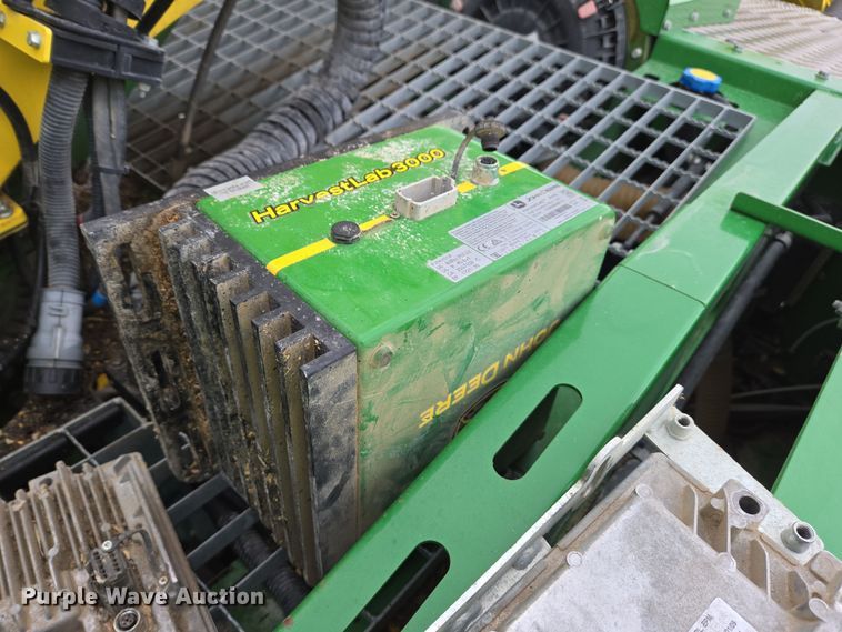 image for item YA0355 2019 John Deere 9800i forage harvester