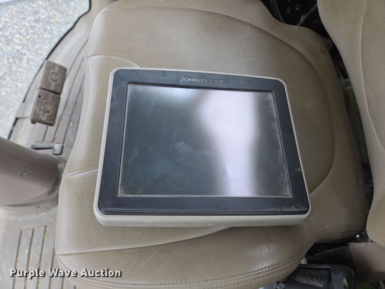 image for item YA0355 2019 John Deere 9800i forage harvester