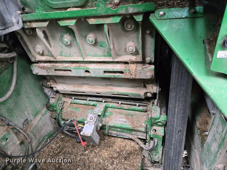 image for item YA0355 2019 John Deere 9800i forage harvester