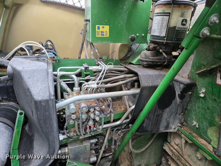 image for item YA0355 2019 John Deere 9800i forage harvester