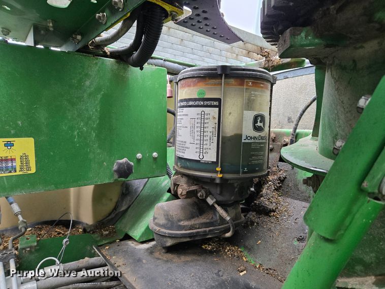 image for item YA0355 2019 John Deere 9800i forage harvester