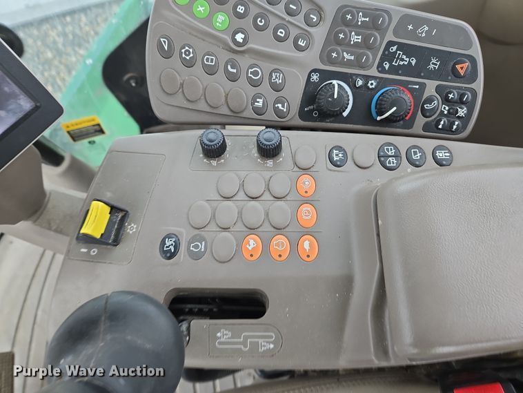 image for item YA0355 2019 John Deere 9800i forage harvester