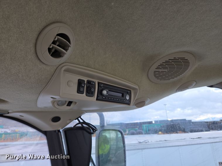 image for item YA0355 2019 John Deere 9800i forage harvester