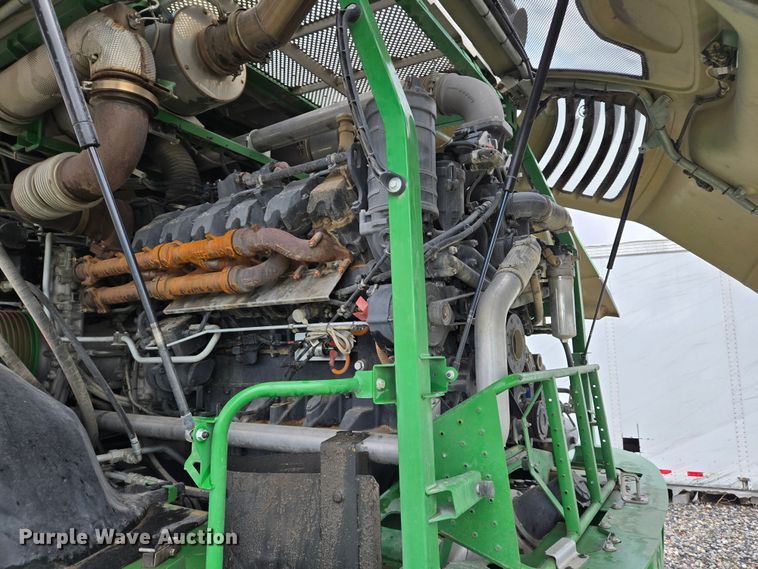 image for item YA0355 2019 John Deere 9800i forage harvester