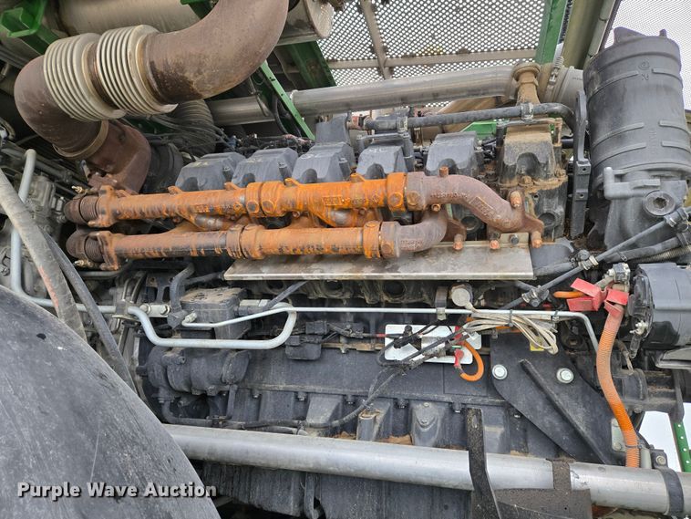 image for item YA0355 2019 John Deere 9800i forage harvester