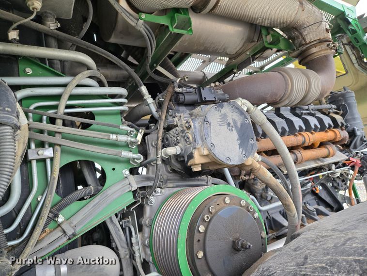 image for item YA0355 2019 John Deere 9800i forage harvester