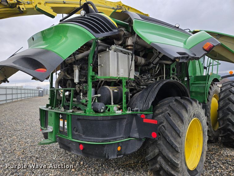 image for item YA0355 2019 John Deere 9800i forage harvester