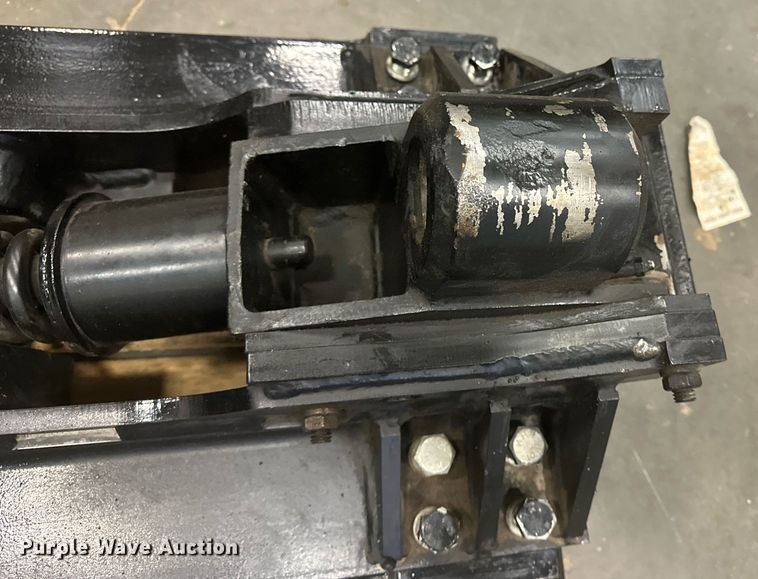 image for item DF8462 Holland Kompensator fifth wheel plate mounting system