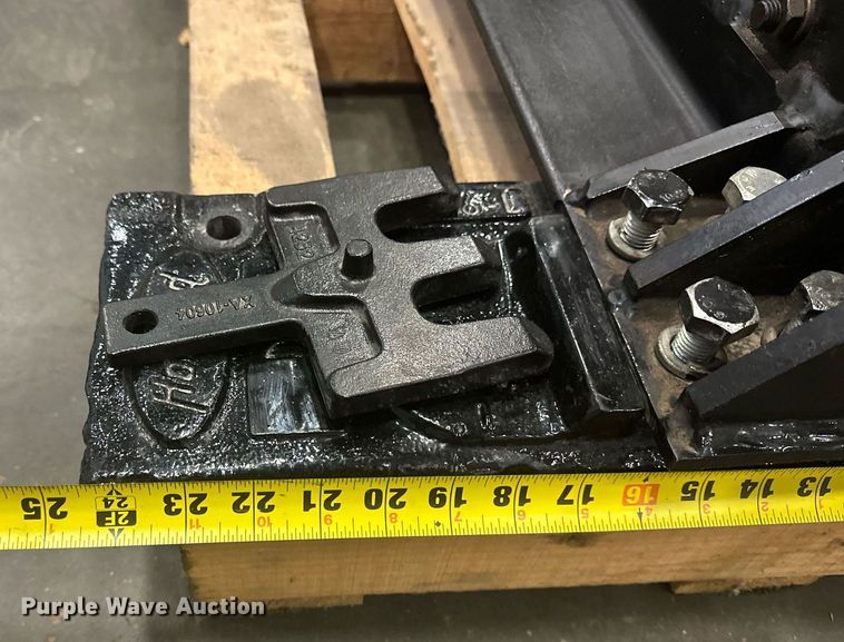 image for item DF8462 Holland Kompensator fifth wheel plate mounting system