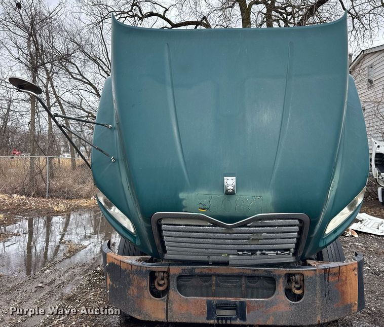 image for item DH9780 2009 Mack CXU612 semi truck