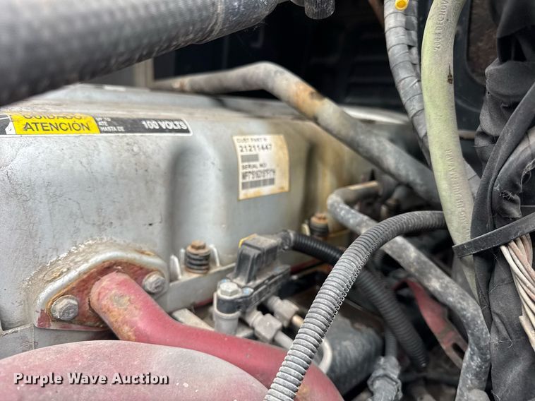 image for item DH9780 2009 Mack CXU612 semi truck