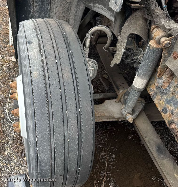 image for item DH9780 2009 Mack CXU612 semi truck